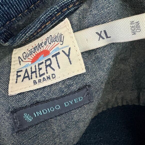 Faherty Men’s XL Denim Jacket Dark Blue Cotton Button Up Casual Classic - Picture 6 of 7